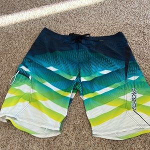 Men’s Billabong size 36 board shorts